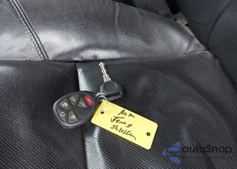 2010 Chevrolet Tahoe Ltz z USA, uszkodzony, nr VIN 1GNUKCE05AR111721